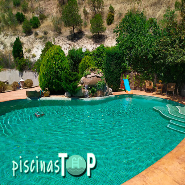 Construcción y reformna de piscinas de gresite en Navas del Rey